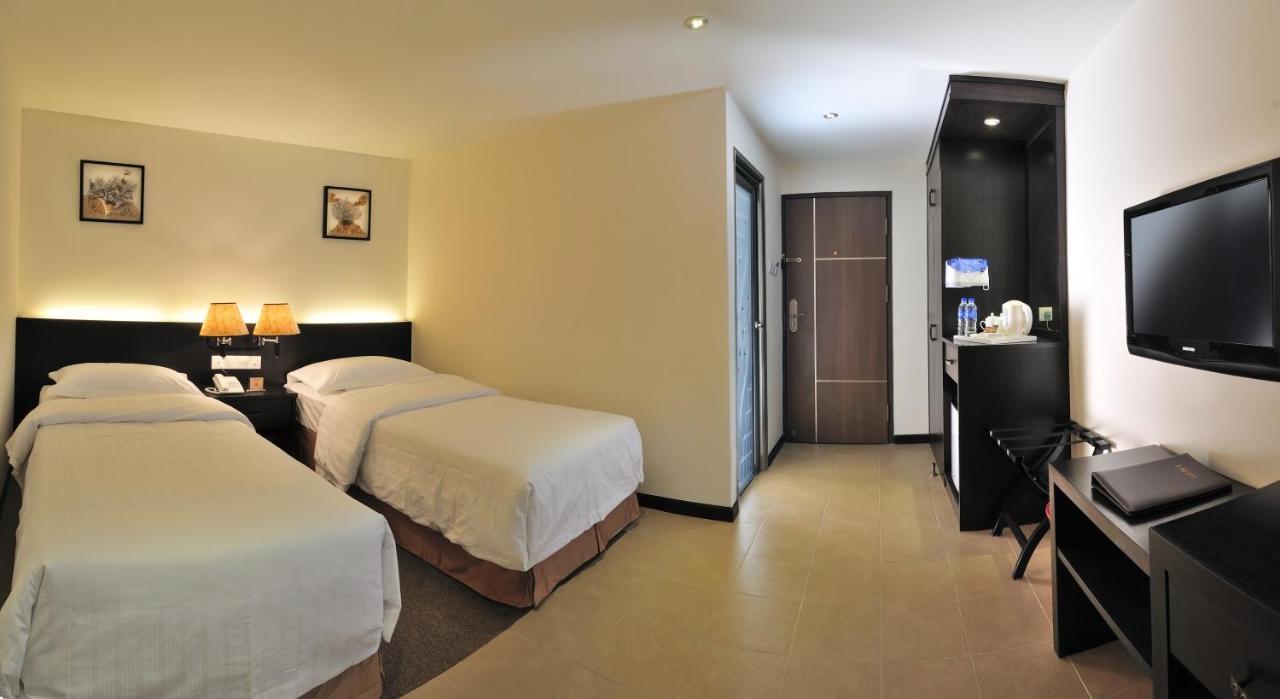 E Red Hotel Sunway Perai Exterior foto
