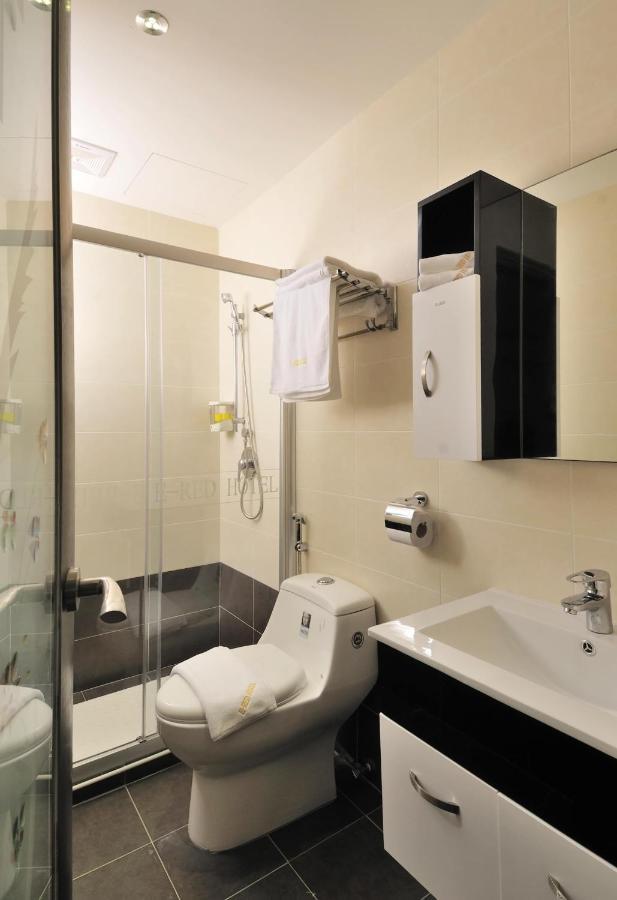 E Red Hotel Sunway Perai Exterior foto